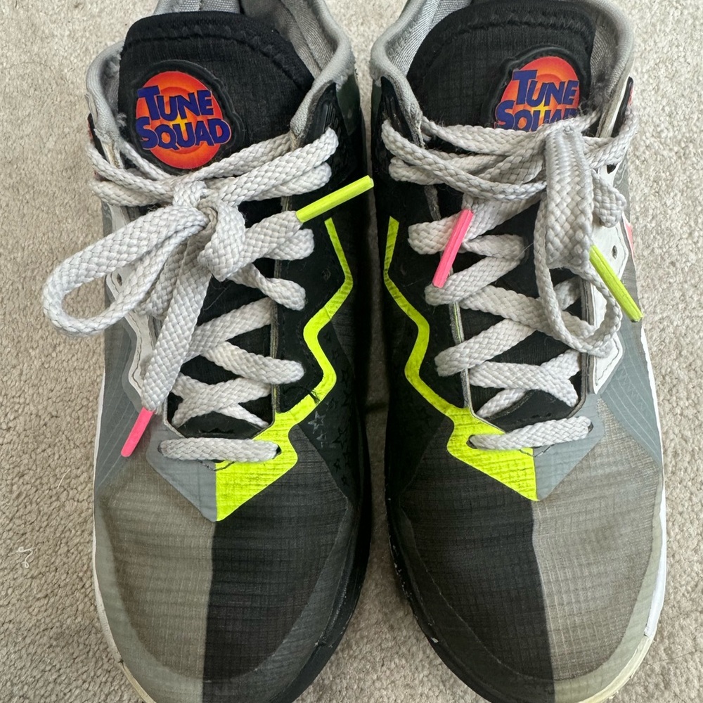 Space Jam x LeBron 18 Low GS 'Bugs x Marvin'